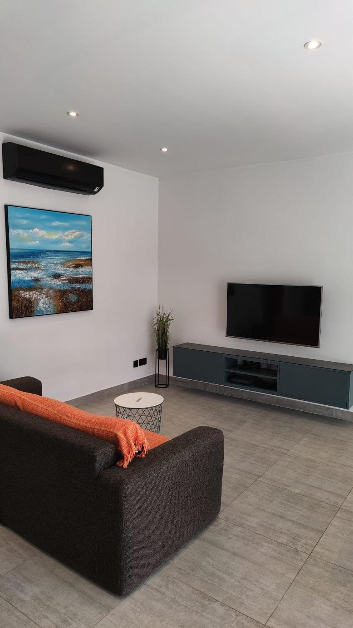 Stunning Penthouse Roof Terrace & Communal Swimming Pool St. Paul's Bay Buitenkant foto